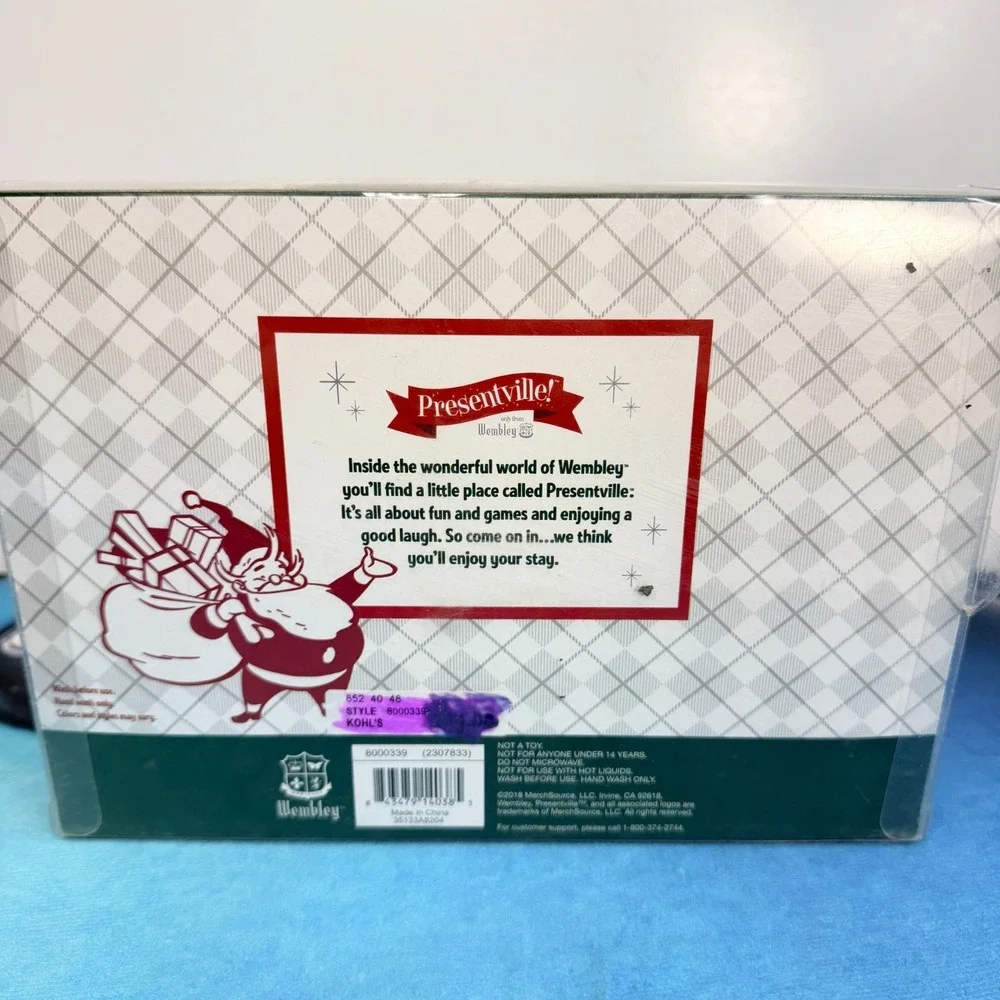 Wembley Presentville Chilly Dog Ice Tray 2 Pack Blue Silicone Dachshund Mold NEW